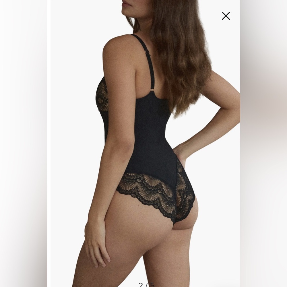 Black Lace-Detail Bodysuit Chemise - Picture 6 of 6